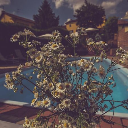Agriturismo I Suri Асти Екстериор снимка