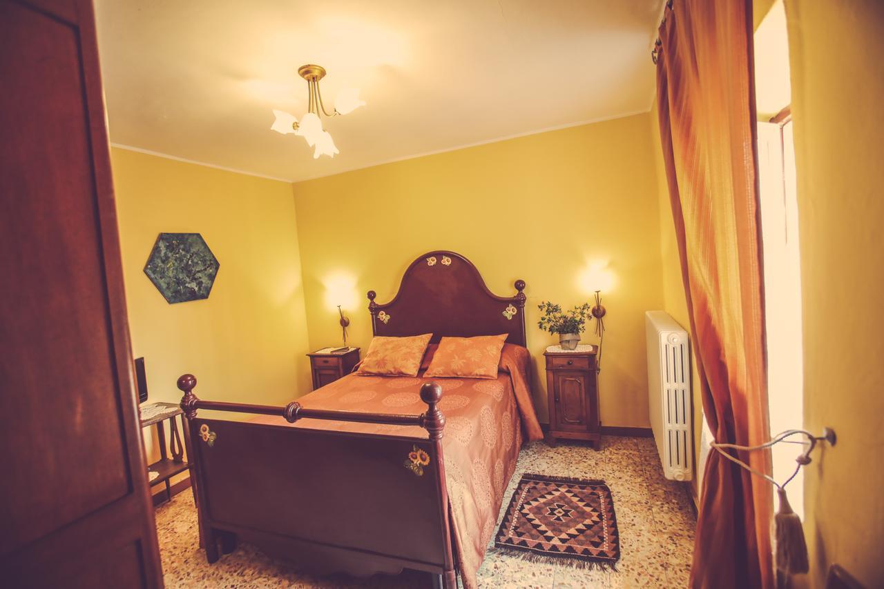 Agriturismo I Suri Асти Екстериор снимка