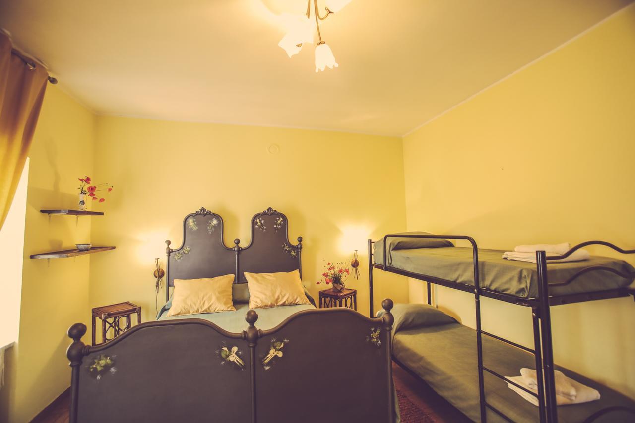 Agriturismo I Suri Асти Екстериор снимка
