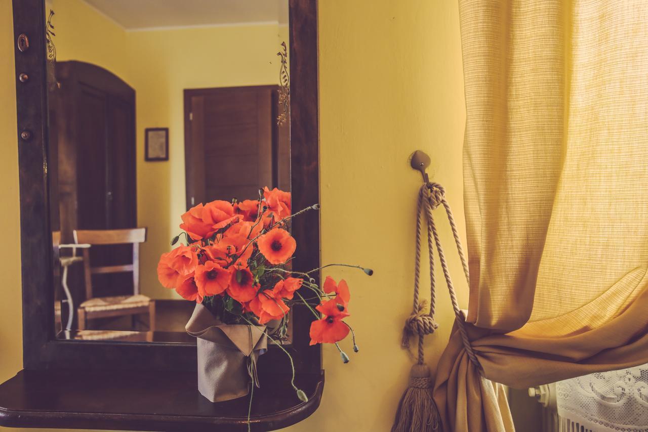 Agriturismo I Suri Асти Екстериор снимка