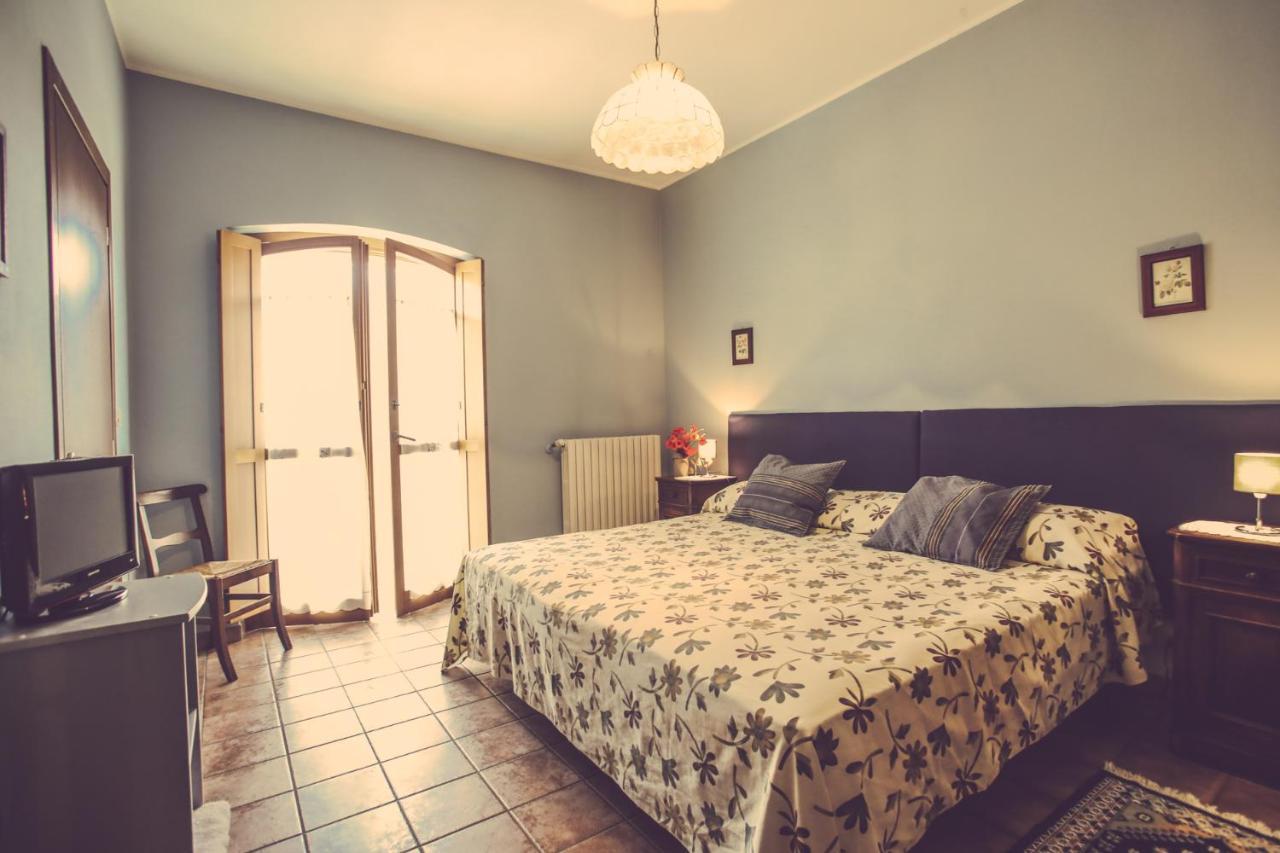 Agriturismo I Suri Асти Екстериор снимка